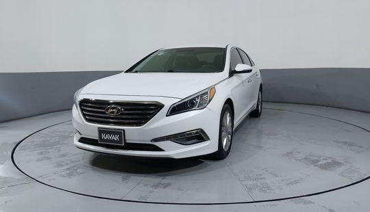 Hyundai • Sonata