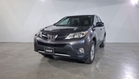 Toyota • RAV4