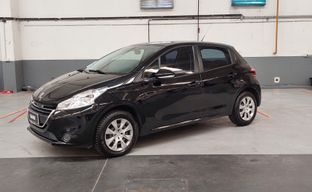 Peugeot • 208