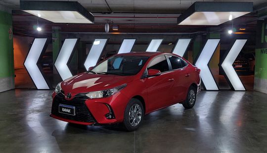 Toyota • Yaris