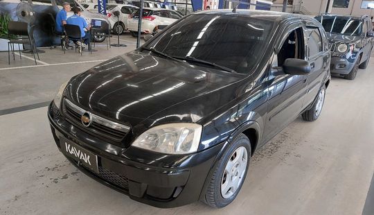 Chevrolet • Corsa