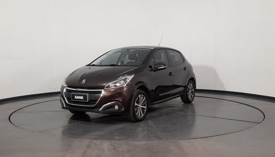 Peugeot • 208