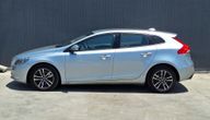 Volvo V40 2.0 D2 AUTO MOMENTUM Hatchback 2019