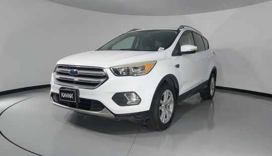 Ford • Escape