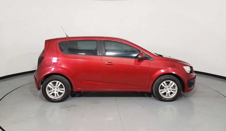 Chevrolet Sonic 1.6 MT J LT Hatchback 2016