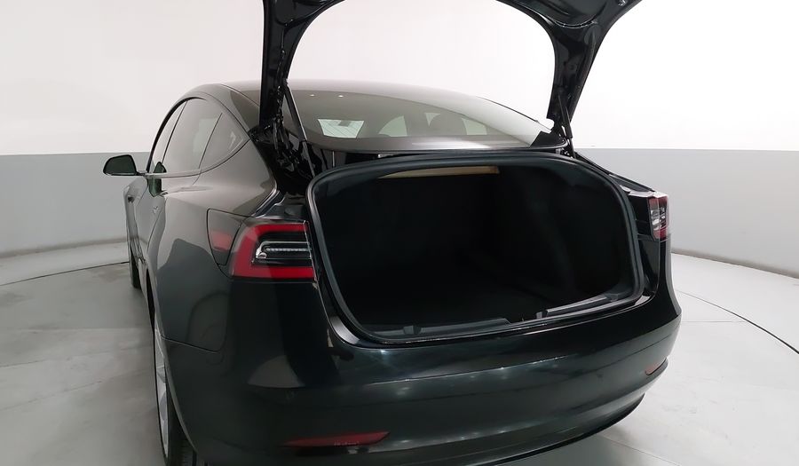 Tesla Model 3 STANDARD RANGE PLUS Sedan 2019