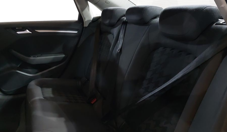 Audi A3 1.8 TFSI AMBIENTE S TRONIC Sedan 2016