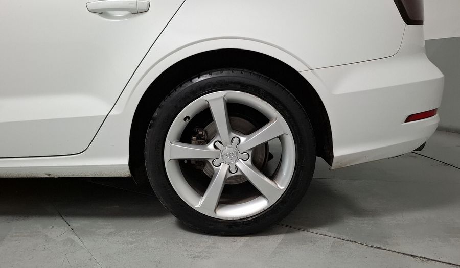 Audi A3 1.8 TFSI AMBIENTE S TRONIC Sedan 2016