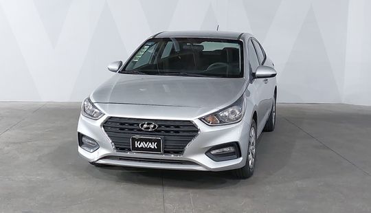 Hyundai • Accent