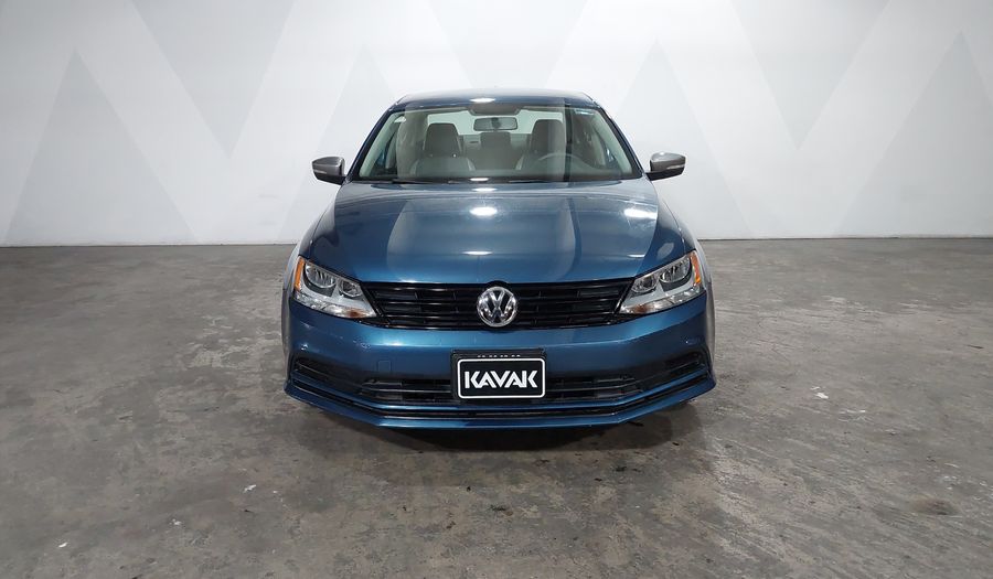 Volkswagen Jetta 2.0 LIVE MT Sedan 2016