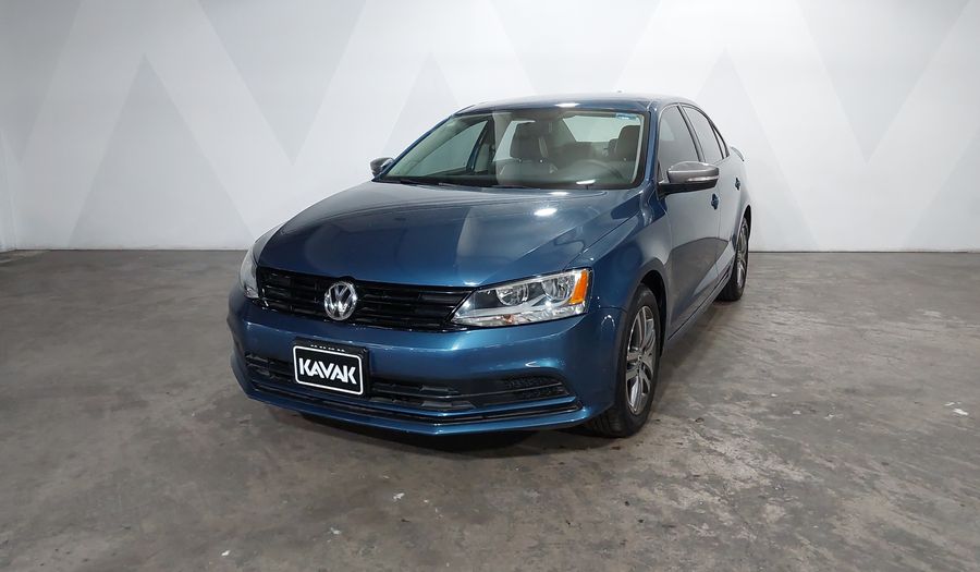 Volkswagen Jetta 2.0 LIVE MT Sedan 2016