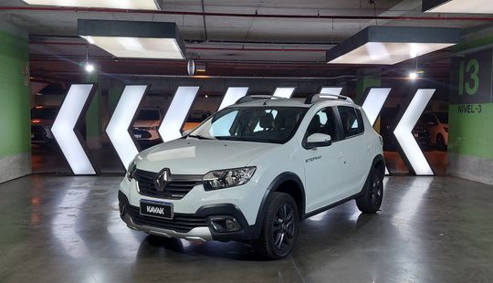 Renault • Sandero Stepway