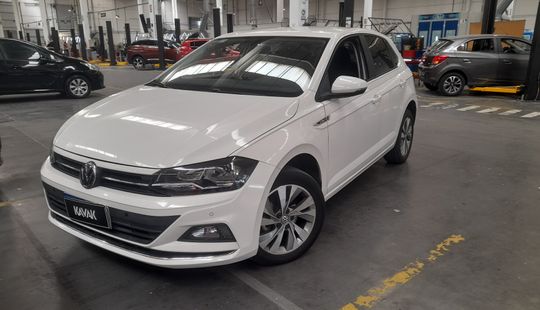 Volkswagen • Polo