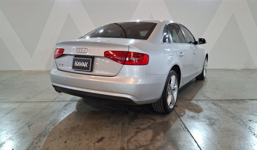 Audi A4 1.8 TFSI TRENDY MULTITRONIC Sedan 2014