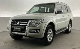 Mitsubishi • Pajero