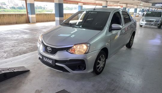 Toyota • Etios