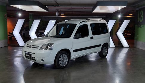 Citroen Berlingo 1.6 HDI XTR MULTISPACE MY22 Minivan 2022