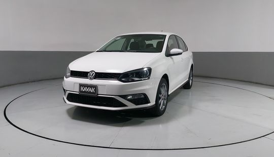 Volkswagen • Vento