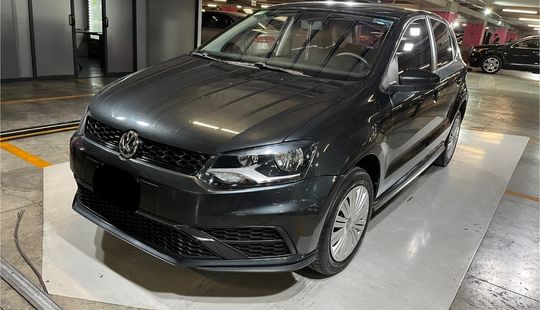 Volkswagen • Polo