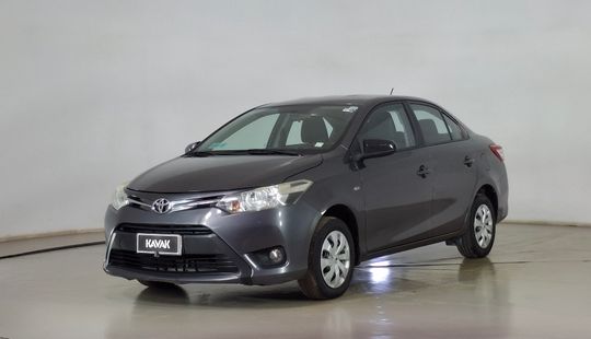 Toyota • Yaris