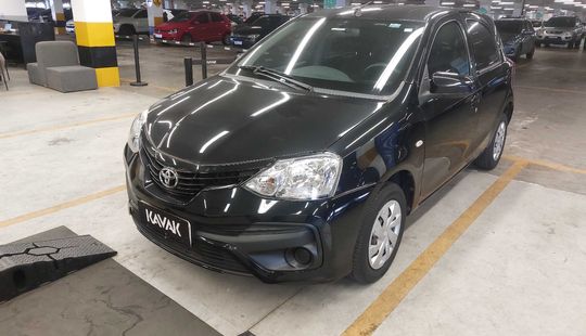 Toyota • Etios