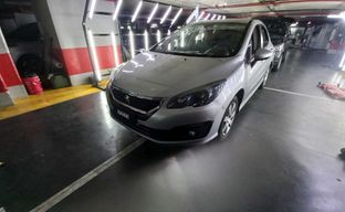 Peugeot • 308