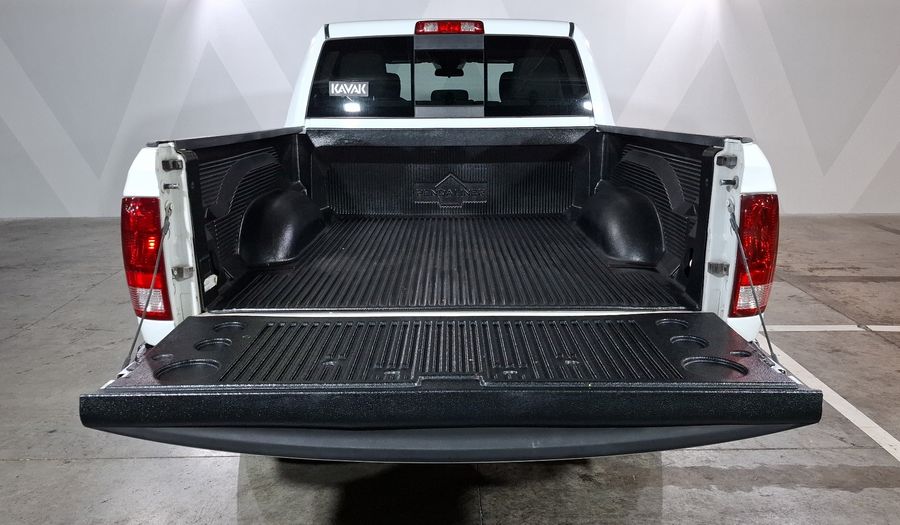 Ram 2500 5.7 SLT CREW CAB Pickup 2014