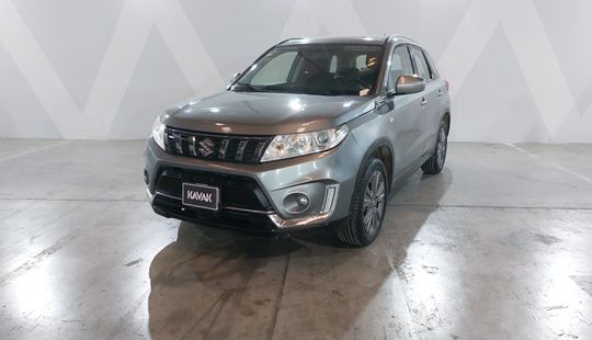 Suzuki • Vitara