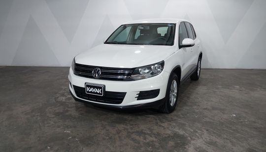 Volkswagen • Tiguan