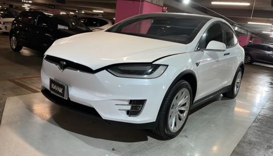 Tesla • Model X