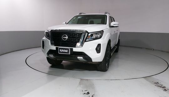 Nissan • Frontier