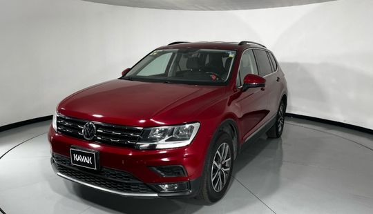 Volkswagen • Tiguan