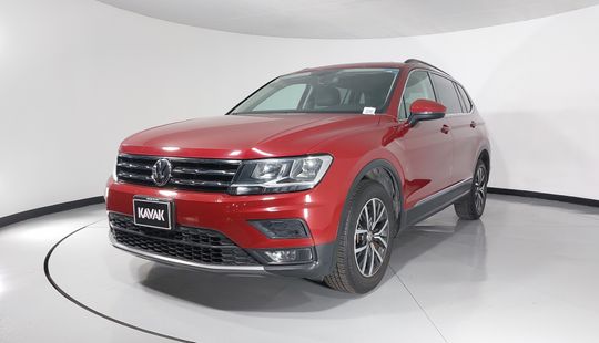 Volkswagen • Tiguan