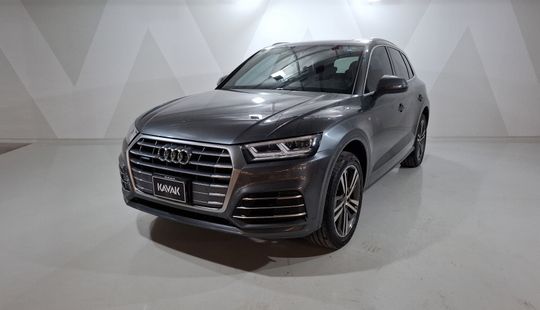 Audi • Q5