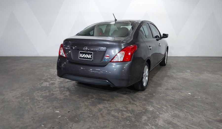 Nissan Versa 1.6 ADVANCE TA AC Sedan 2016