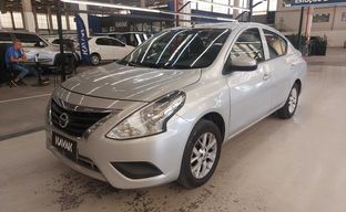 Nissan • Versa