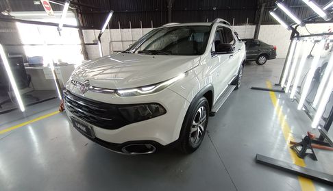 Fiat Toro 2.0 VOLCANO 4WD AT Pickup 2017