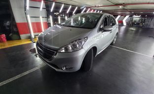 Peugeot • 208