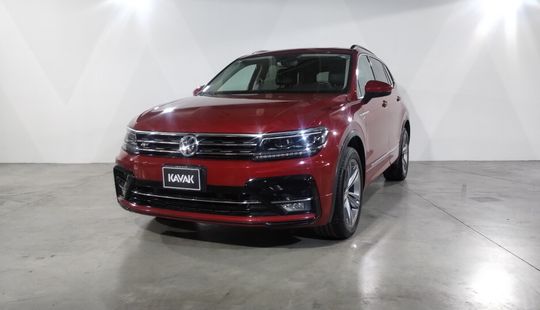 Volkswagen • Tiguan