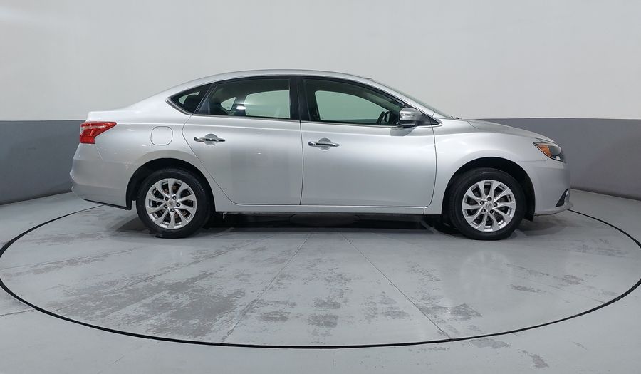 Nissan Sentra 1.8 ADVANCE CVT Sedan 2017