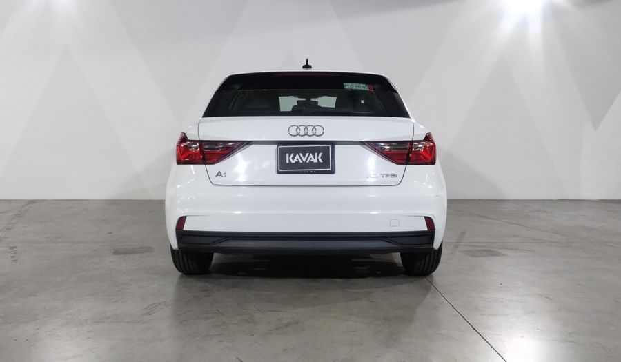 Audi A1 1.0 SB 30 TFSI URBAN DCT Hatchback 2022