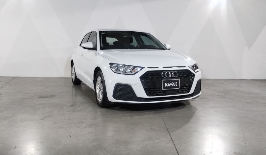 Audi A1 1.0 SB 30 TFSI URBAN DCT Hatchback 2022