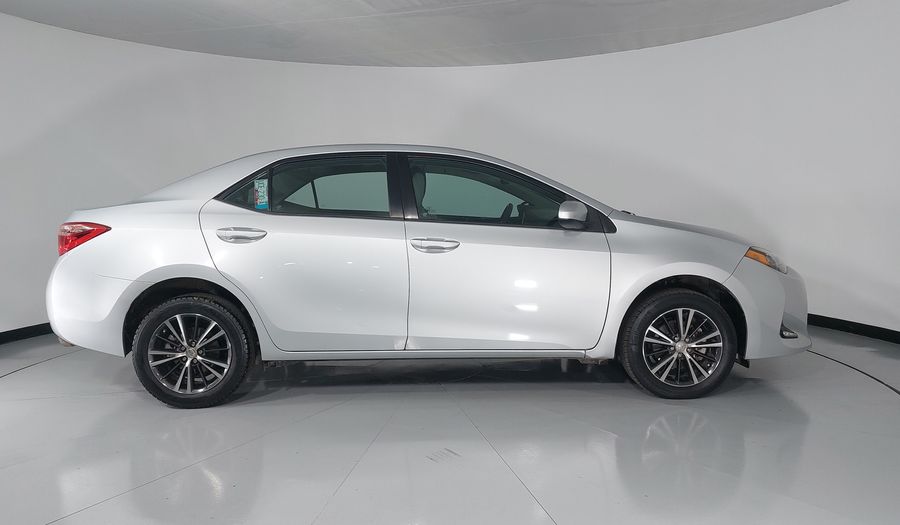 Toyota Corolla 1.8 LE CVT Sedan 2017