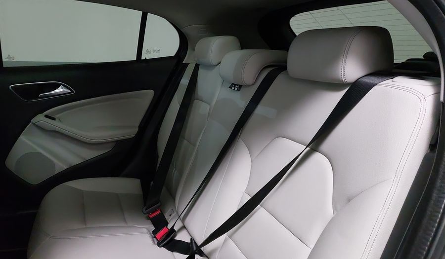 Mercedes Benz Clase Gla 1.6 GLA 200 DCT Suv 2020