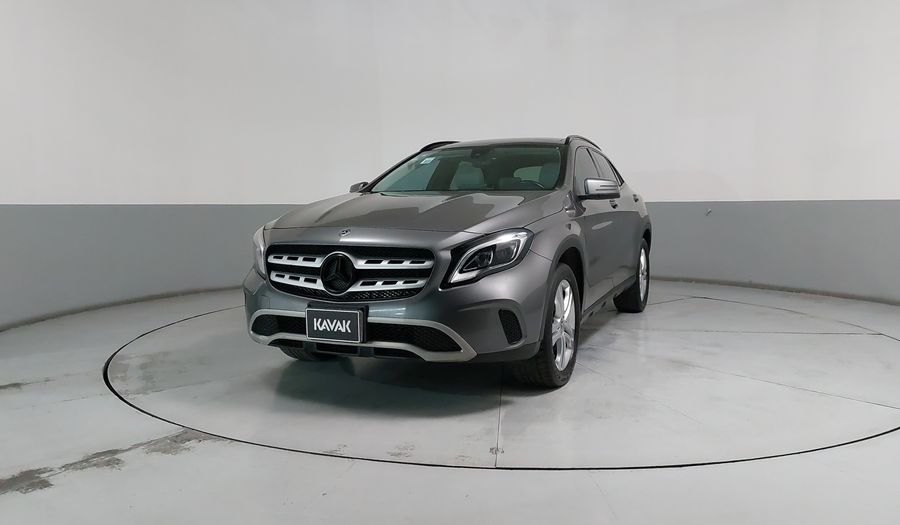 Mercedes Benz Clase Gla 1.6 GLA 200 DCT Suv 2020