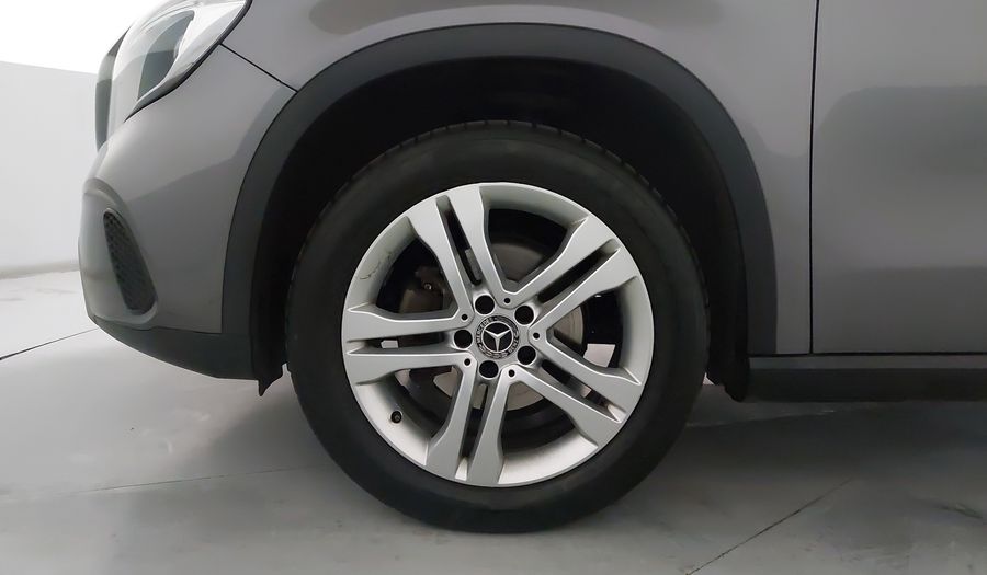 Mercedes Benz Clase Gla 1.6 GLA 200 DCT Suv 2020