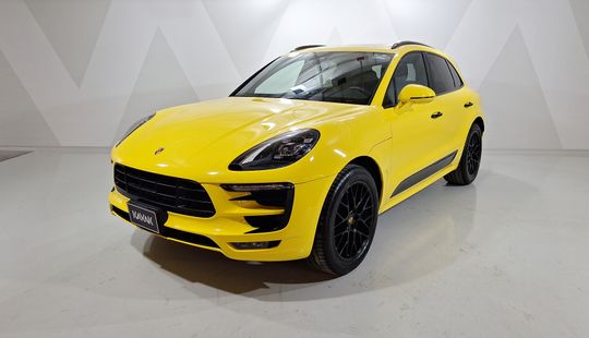 Porsche • Macan