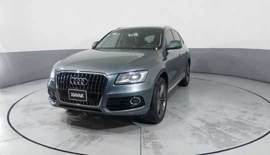 Audi • Q5