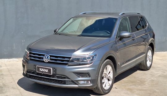 Volkswagen • Tiguan