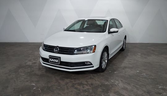 Volkswagen • Jetta